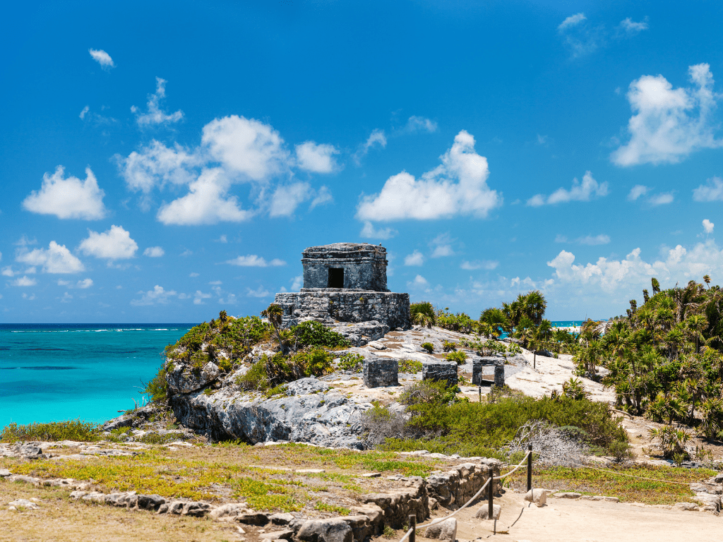 Tulum pyramid