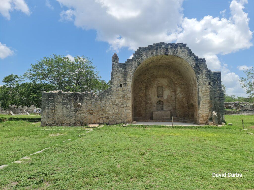 Open Casilla like structure located in Dzibilchaltun ruins