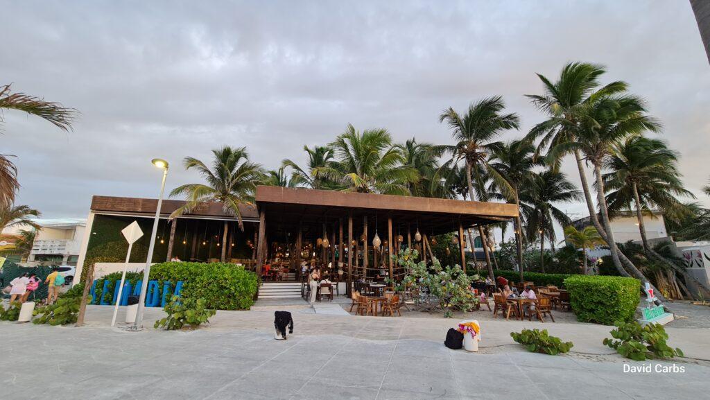 Almadia restaurant on the Progreso Mexico boardwalk